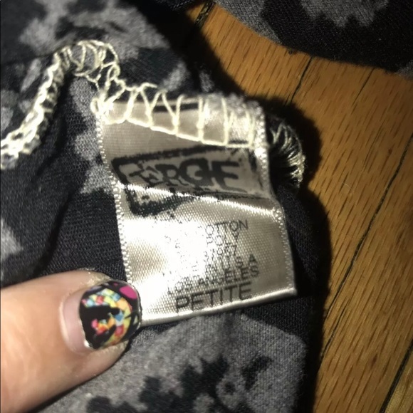 Erge Black & White Fleur De Lis Floral Flower Long Sleeve Shirt Blouse Tee Sz S - Picture 4 of 4